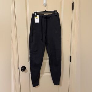 Nike swift tech training joggers